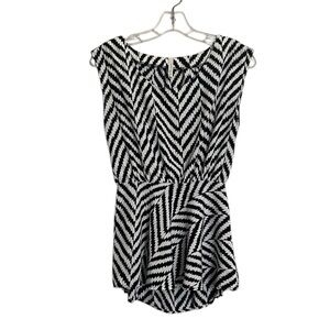Paper Crane Geometric Sleeveless Peplum Blouse